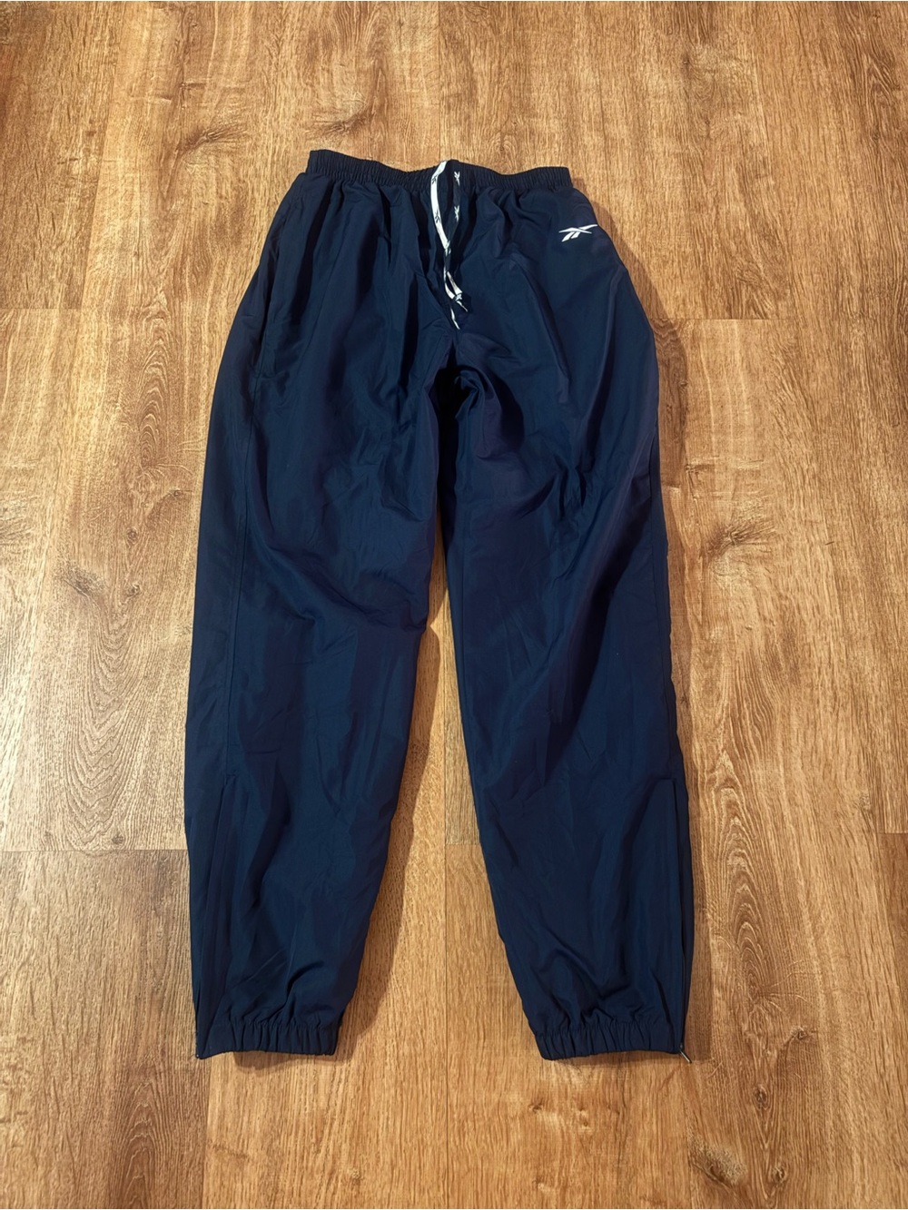 Reebok Navy Blue Nylon Windbreaker Track Pants Mens Medium Baggy Joggers